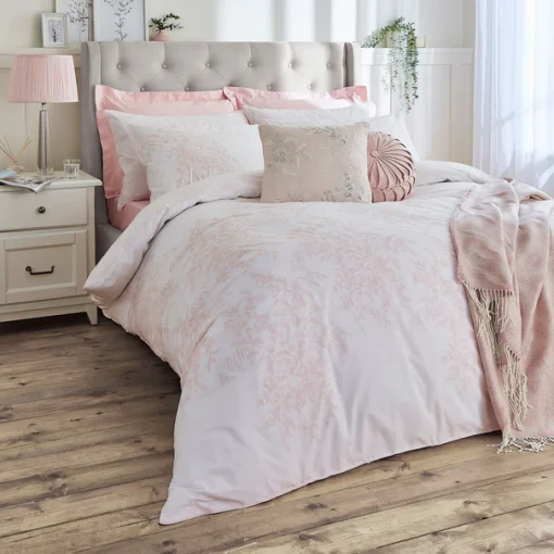 Picardie Petal, blomstrete romantisk sengesett i rosa bomull.
